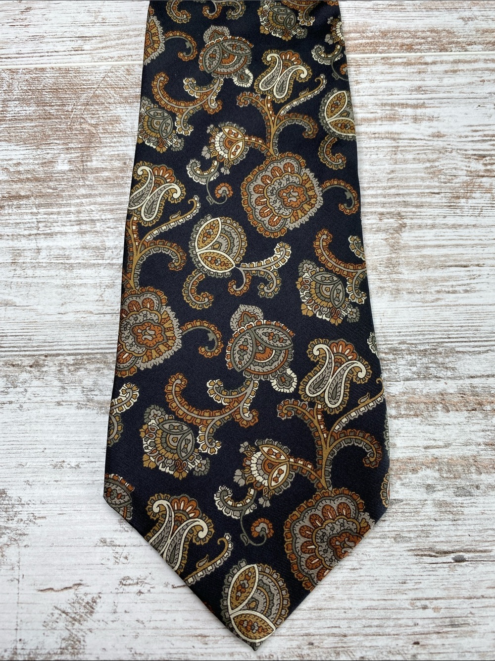 Gino Pompeii Italian Silk Tie Black Paisley Floral Necktie USA 55x4